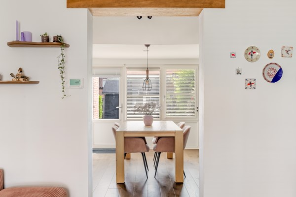 Foto - Verkocht onder voorbehoud: Karakteristiek pand nabij het historische centrum van Klundert